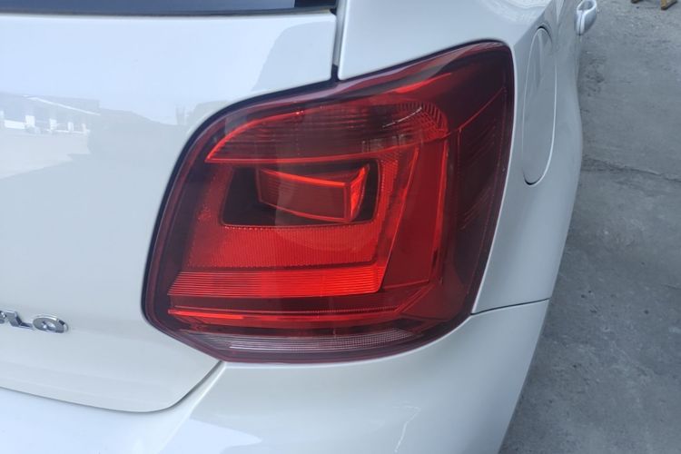 Volkswagen Polo 2018 car image #8