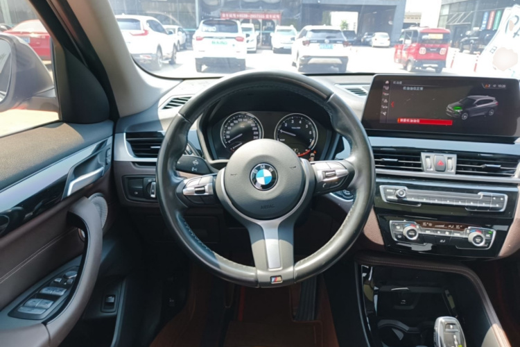 BMW X1 2021 car image #11