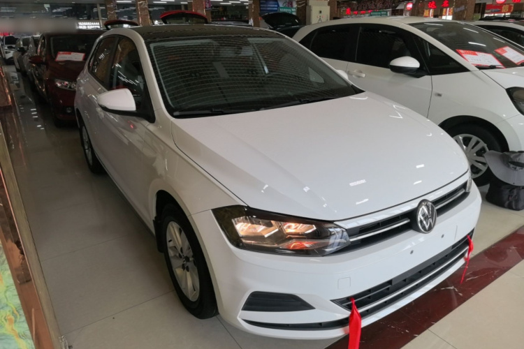 Volkswagen Polo 2021 car image #6