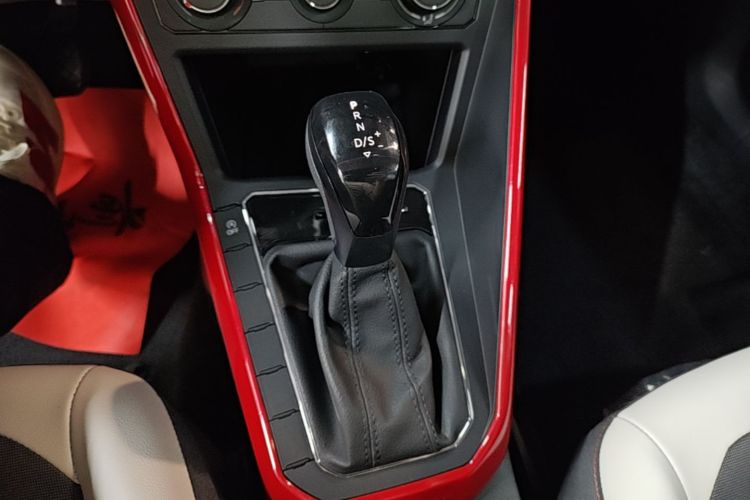 Volkswagen Polo 2020 car image #20