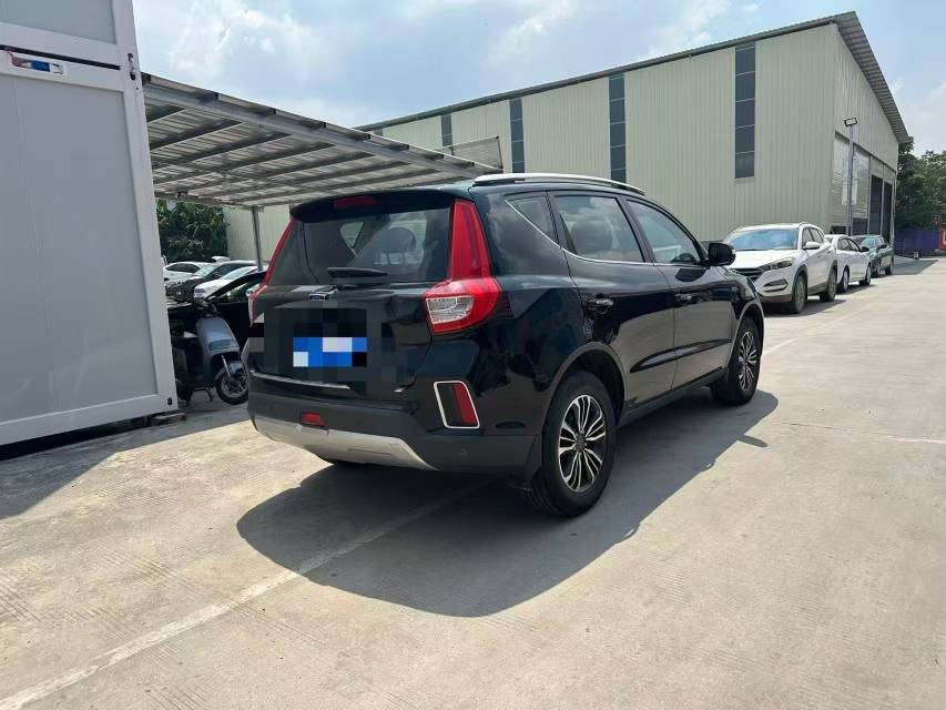 GEELY Vision X6 2017 immagine di auto #7