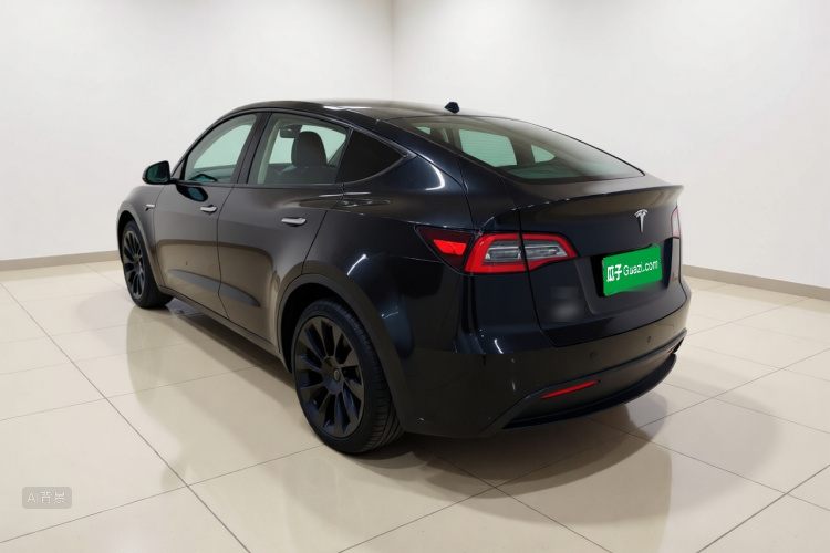 Tesla Model Y 2022 #5 Tesla Model Y 2022 car image #5