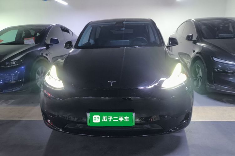 Tesla Model Y 2023 #3 Tesla Model Y 2023 car image #3