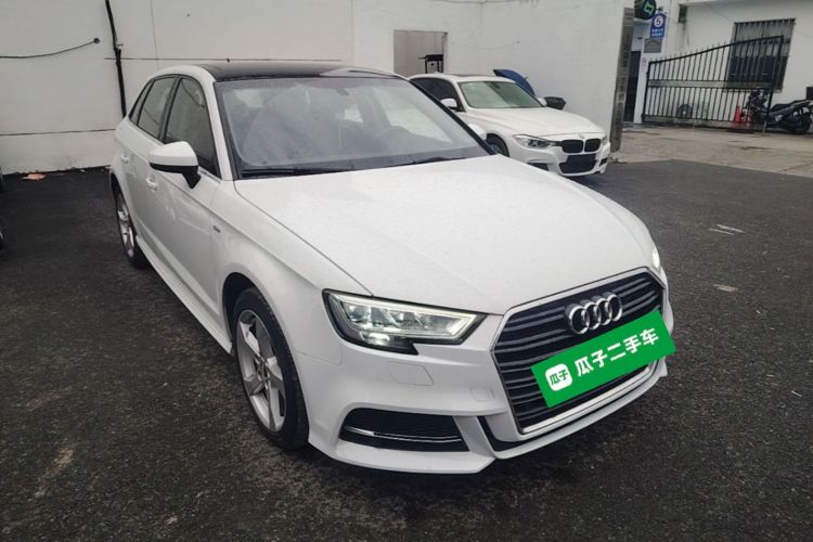 Audi A3 2019 car image #4