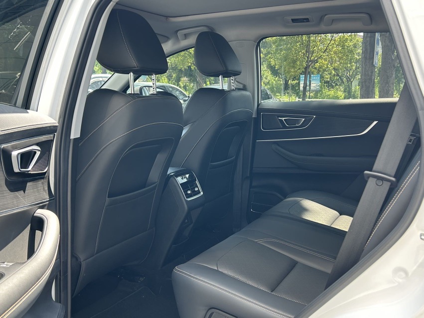Chery Tiggo 8 2025 car image #5