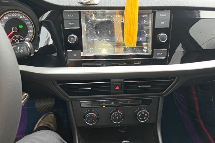 Volkswagen Lavida 2019 car image #13
