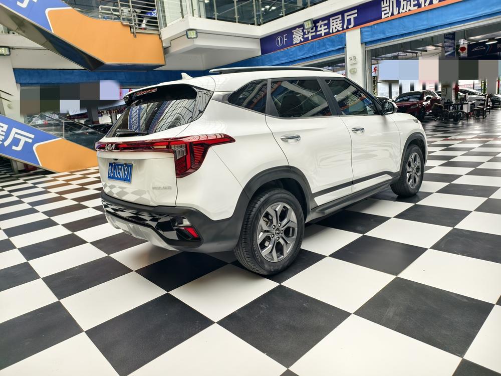 Kia Seltos 2023 immagine di auto #6