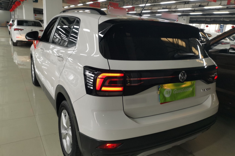 Volkswagen T-Cross 2021 изображение автомобиля #5