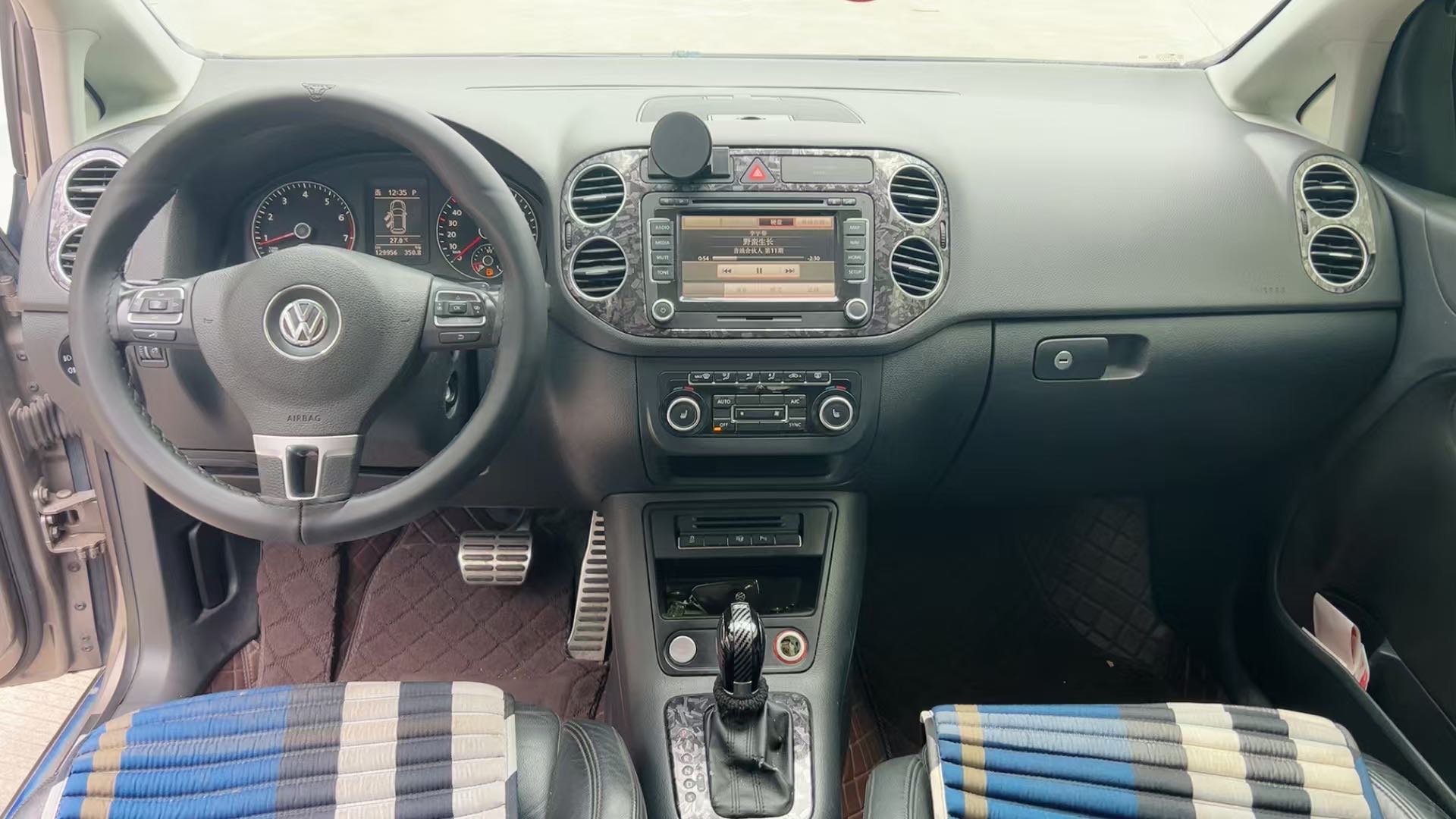 Volkswagen Golf (Imported) 2013 car image #7