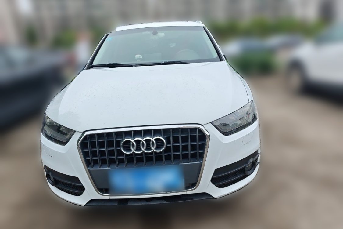 Audi Q3 2015 car image #5