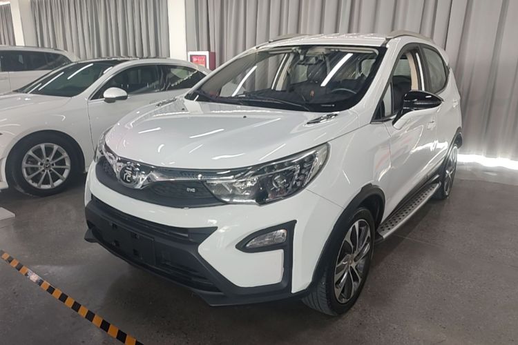 BYD Yuan 2017 #2 BYD Yuan 2017 car image #2
