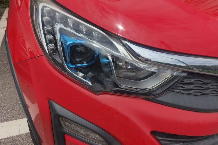 BYD Yuan 2017 #8 BYD Yuan 2017 car image #8