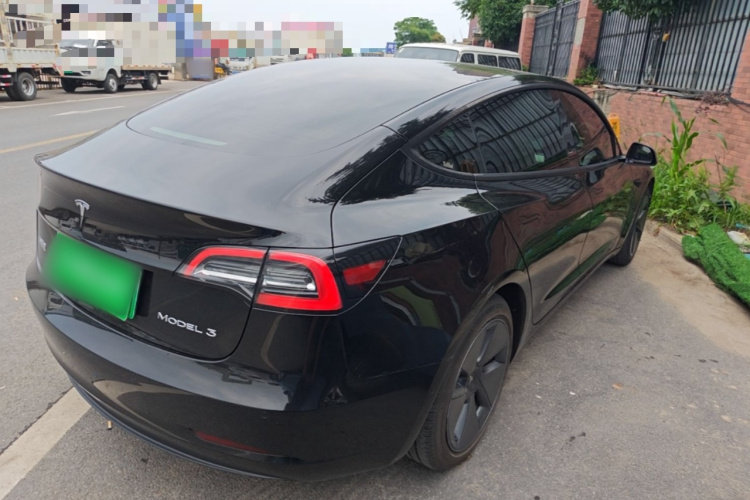 Tesla Model 3 2023 car image #7