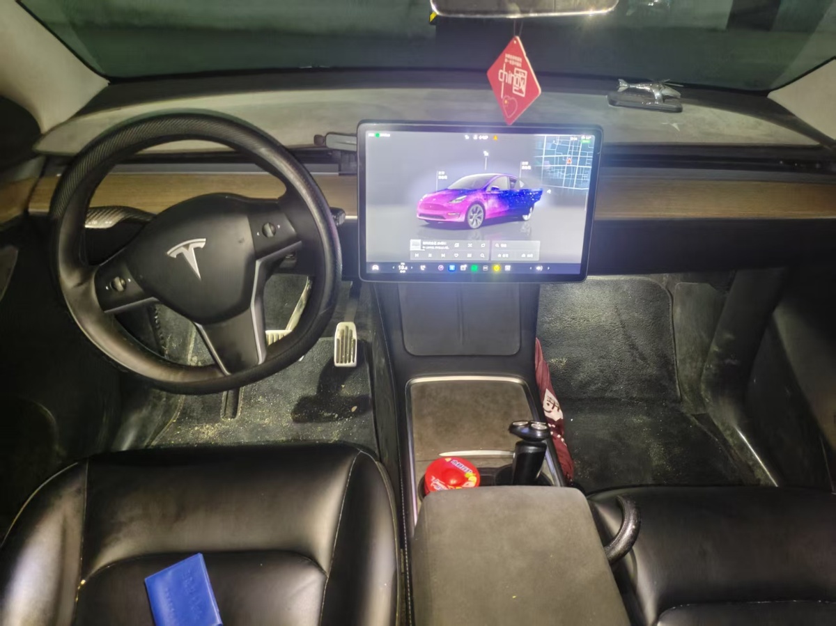Tesla Model Y 2022 car image #3