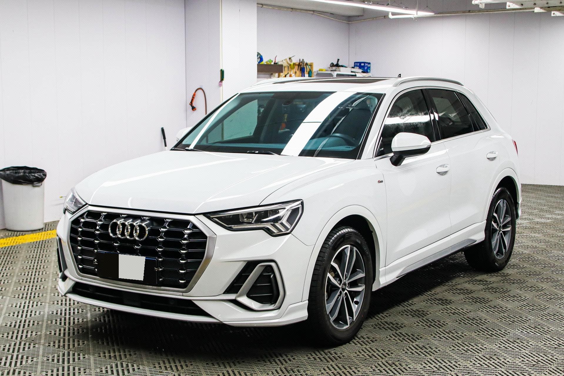 Audi Q3 2023 Audi Q3 2023 car image