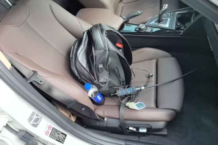 BMW 3 Series 2017 car image #24
