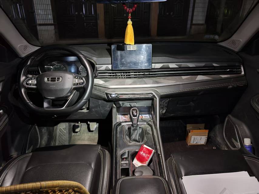 GEELY Vision X6 2021 صورة سيارة #3