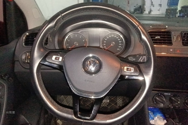 Volkswagen Polo 2017 car image #12