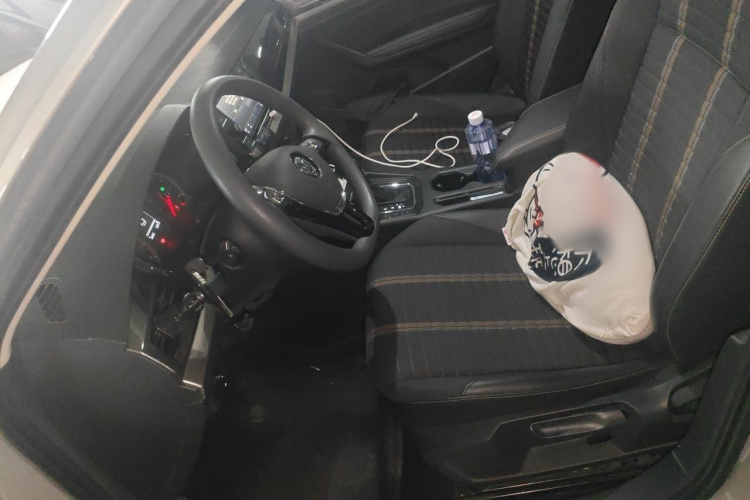 Volkswagen Lavida 2019 car image #19