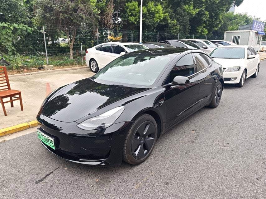 Tesla Model 3 2021 car image 
