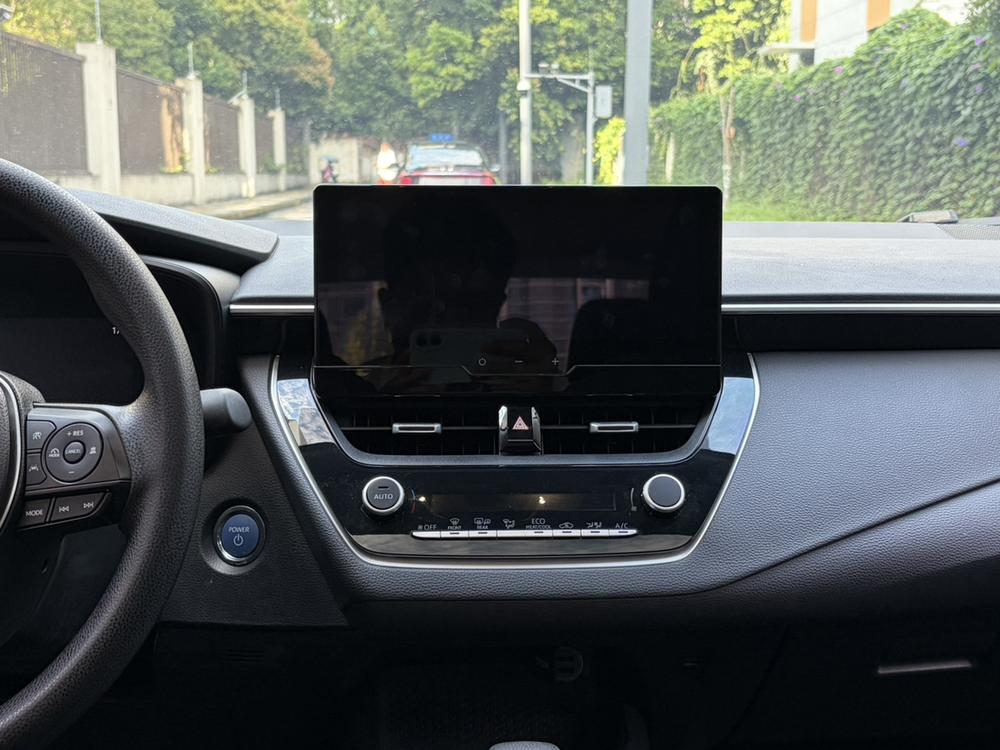 Toyota Corolla 2023 car image #11