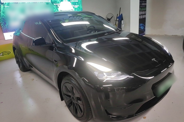 Tesla Model Y 2023 #6 Tesla Model Y 2023 car image #6