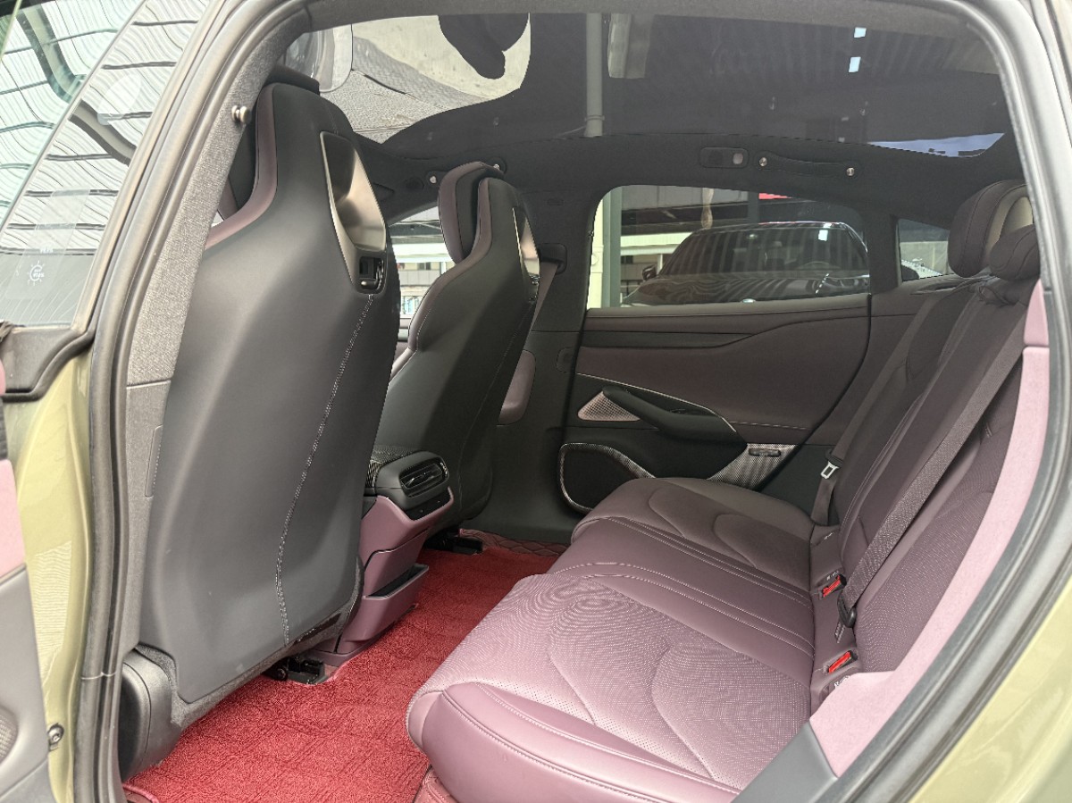 MI SU7 2024 car image #4