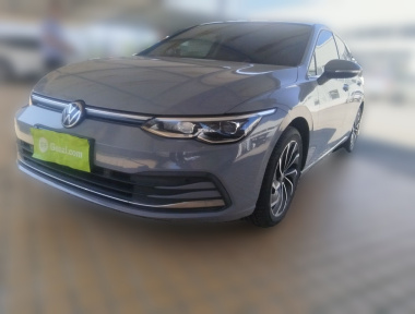 Volkswagen Golf 2022 صورة سيارة 