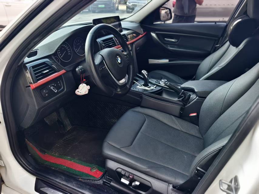 BMW 3 Series 2017 imagem de carro #4