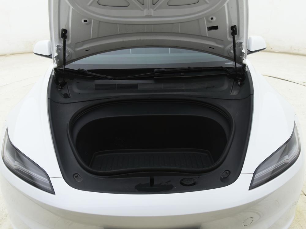 Tesla Model 3 2024 #28 Tesla Model 3 2024 car image #28