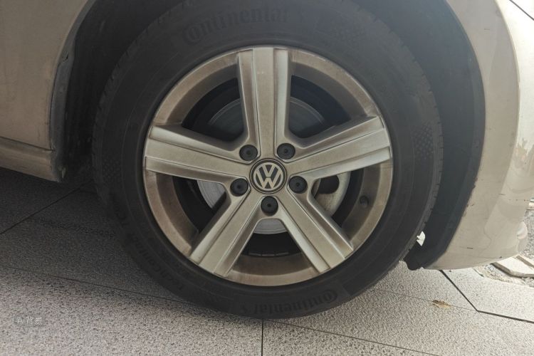 Volkswagen Golf 2017 car image #10
