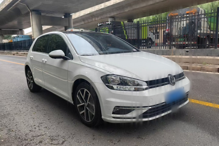 Volkswagen Golf 2020 #6 Volkswagen Golf 2020 car image #6