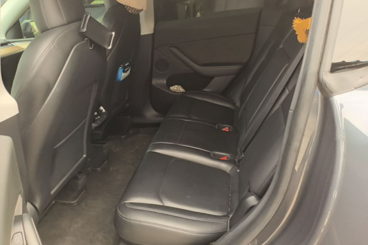 Tesla Model Y 2021 #17 Tesla Model Y 2021 car image #17