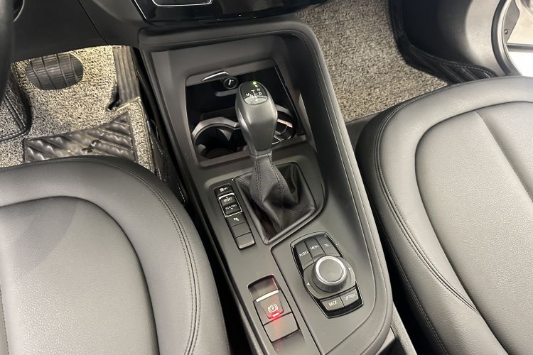 BMW X1 2017 image de voiture #13