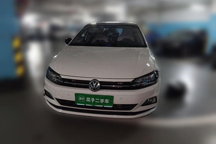 Volkswagen Polo 2021 car image #3