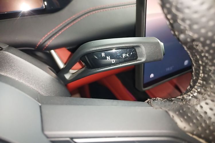 MI SU7 2025 car image #14
