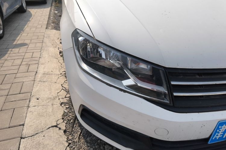 Volkswagen Santana 2018 car image #8