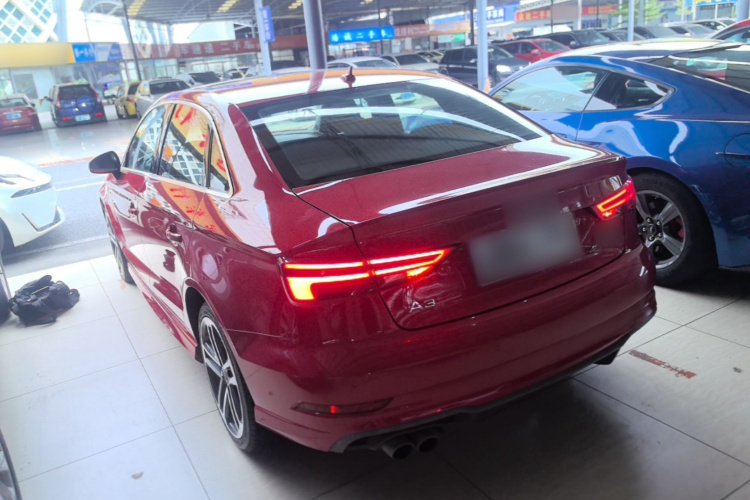 Audi A3 2019 car image #5
