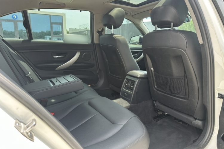 BMW 3 Series 2015 #20 BMW 3 Series 2015 car image #20