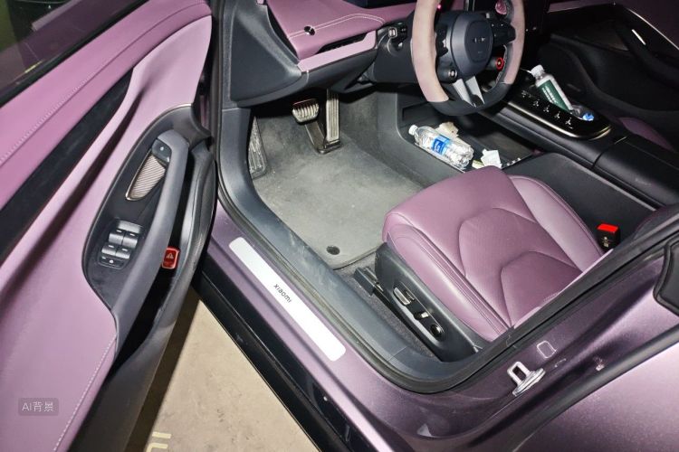 MI SU7 2025 immagine di auto #18