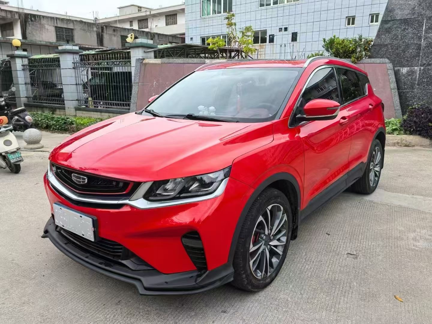 GEELY Coolray 2019 GEELY Coolray 2019 صورة سيارة