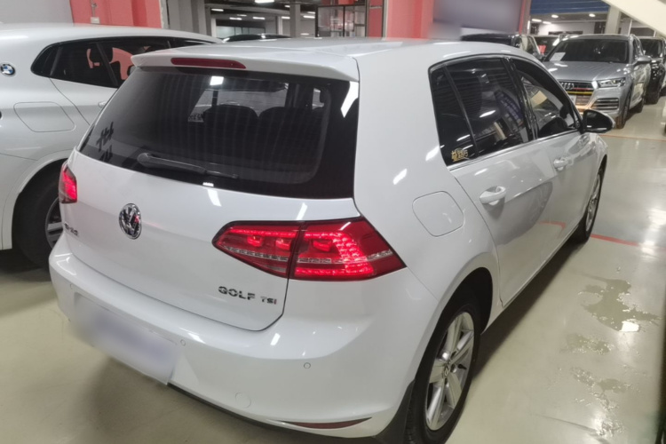 Volkswagen Golf 2015 car image #7