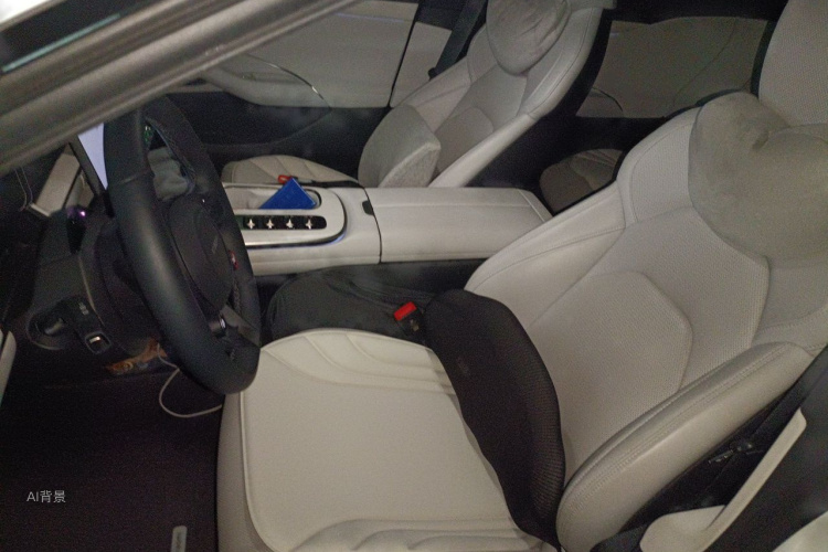 MI SU7 2024 immagine di auto #17