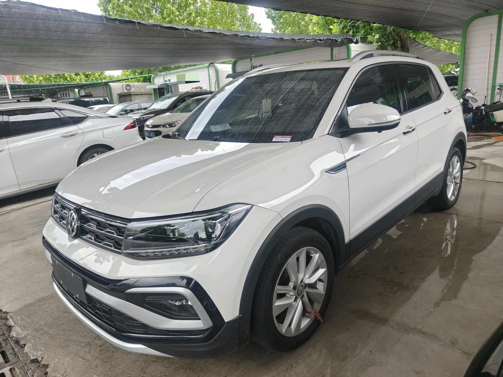 Volkswagen T-Cross 2020 Volkswagen T-Cross 2020 car image