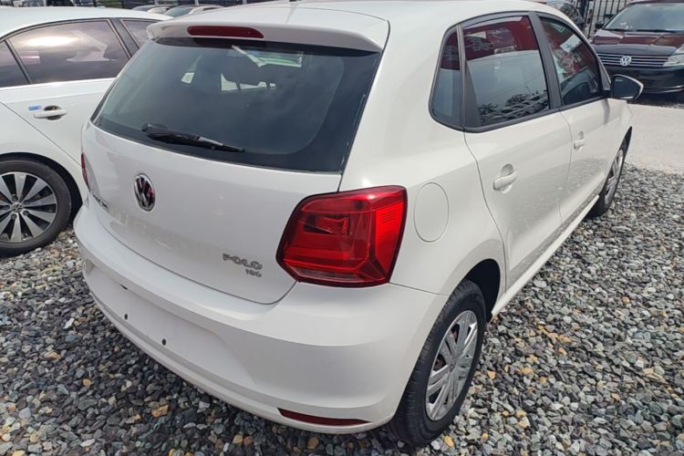 Volkswagen Polo 2016 car image #7