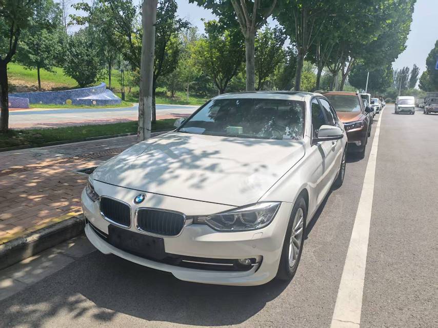 BMW 3 Series 2014 BMW 3 Series 2014 car image