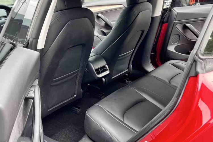 Tesla Model 3 2022 car image #15