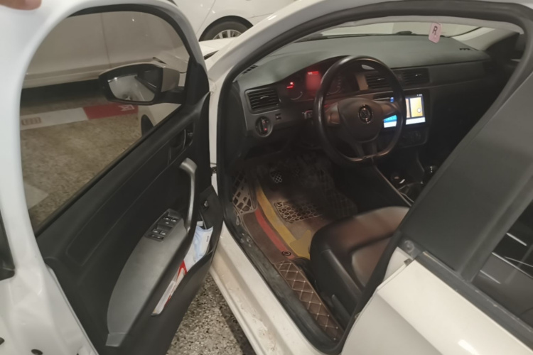 Volkswagen Santana 2019 car image #18