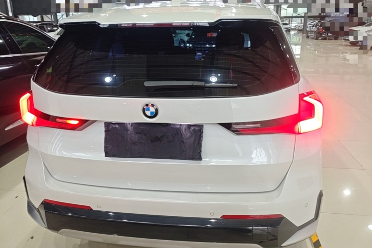 BMW X1 2024 car image #6