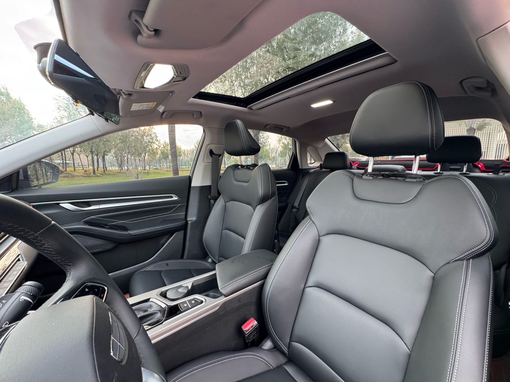 GEELY Emgrand 2025 immagine di auto #8